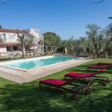 Oliveto 3*