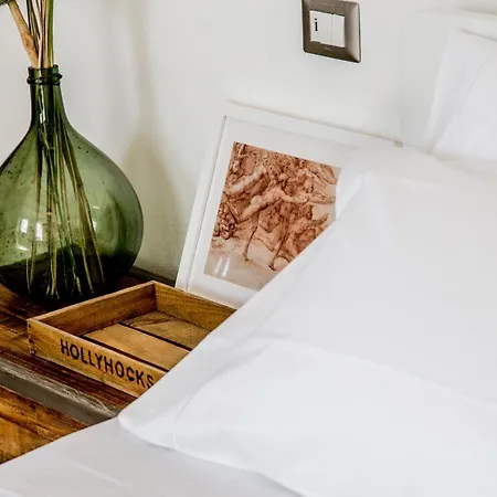 Oliveto Bed & Breakfast *